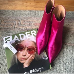 Zara pink pointy satin boots